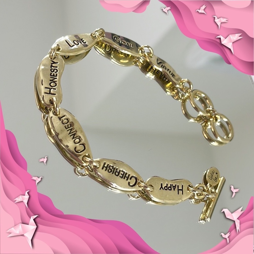 💕Beautiful Vintage Inspirational Bracelet💕
